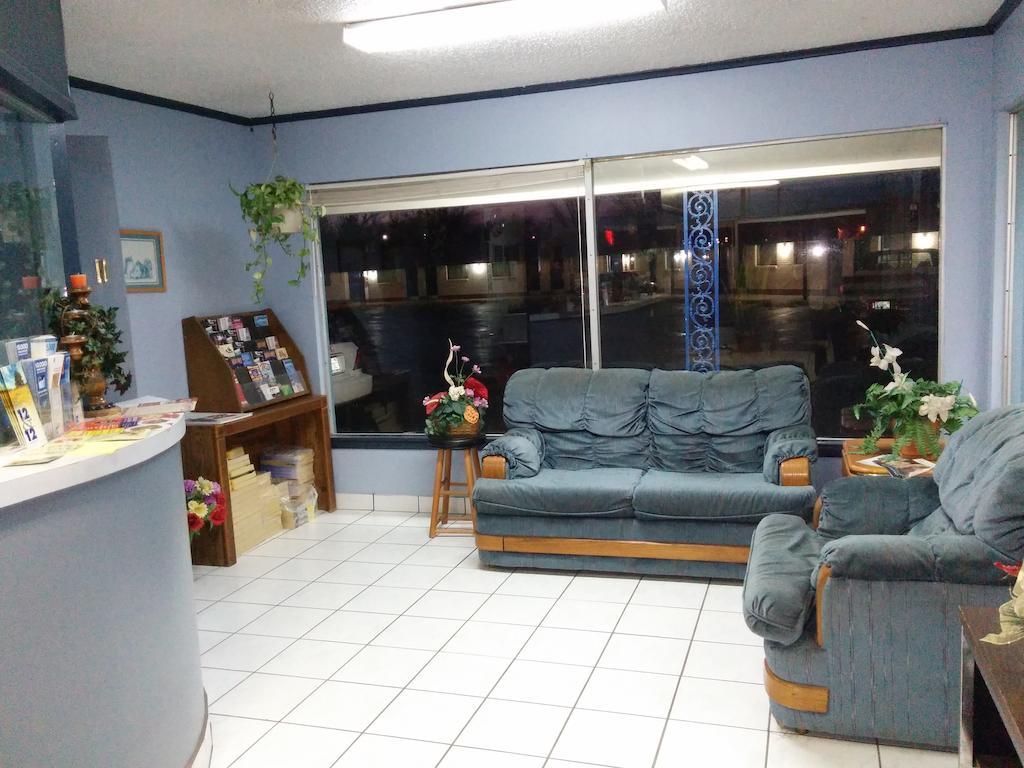 Crystal Motel Oakhurst Bagian luar foto